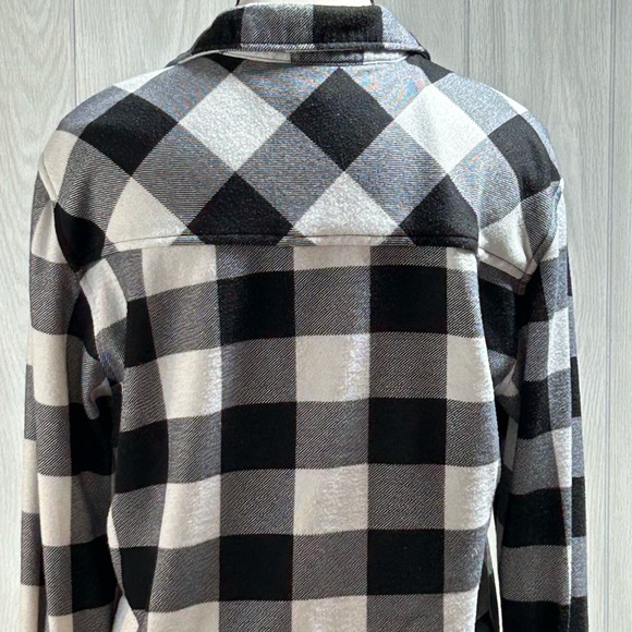 Carbon flannel long sleeve button down top size small - Picture 5 of 12